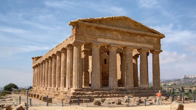 De Tempel van Concordia in de Valle dei Templi bij Agrigento